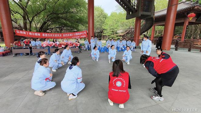 业致敬白衣天使凝聚社会温情凯发k8娱乐唯一沈阳爱心企
