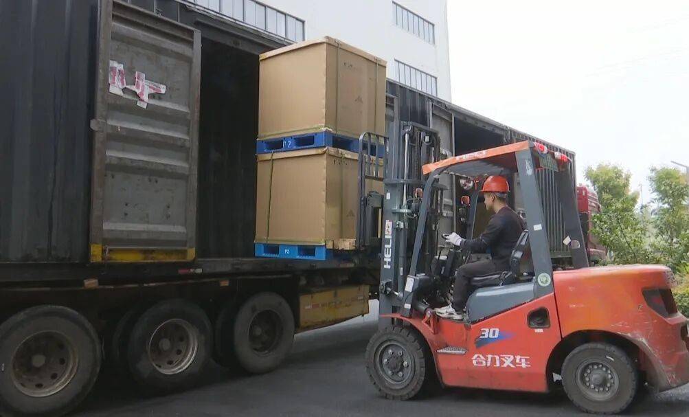 第一！简阳工业经济交出高质量答卷凯发k8登录非凡“十四五” 增速(图5)